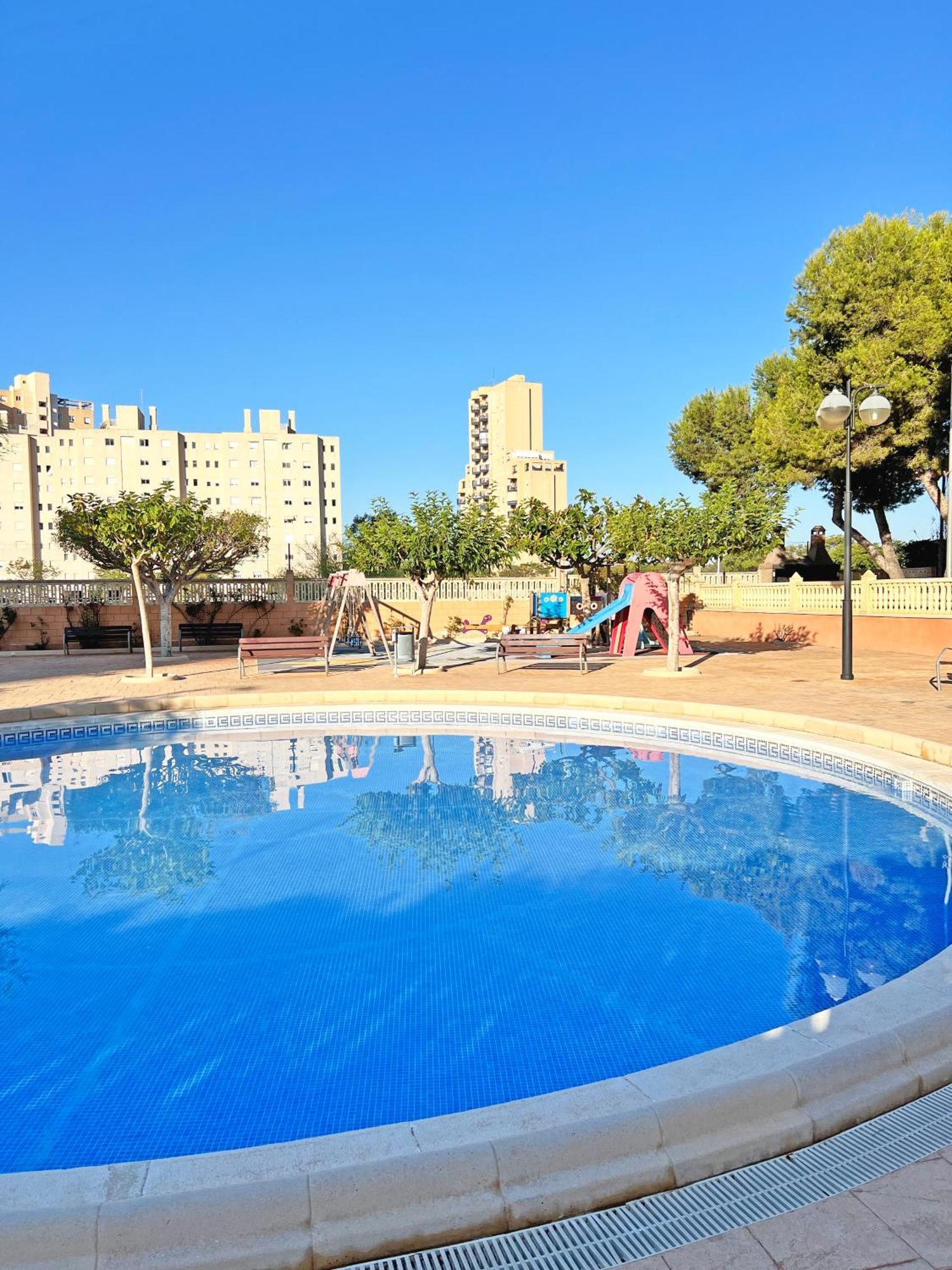 엘 캄펠로 Coqueto Con Piscina, Nuevo A 50M Del Mar, Parking Gratis 아파트 외부 사진