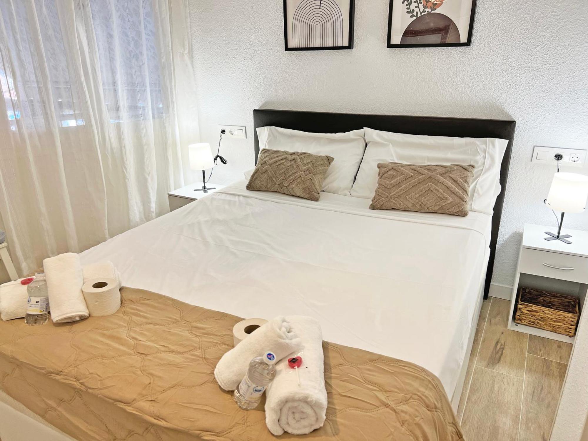 엘 캄펠로 Coqueto Con Piscina, Nuevo A 50M Del Mar, Parking Gratis 아파트 외부 사진